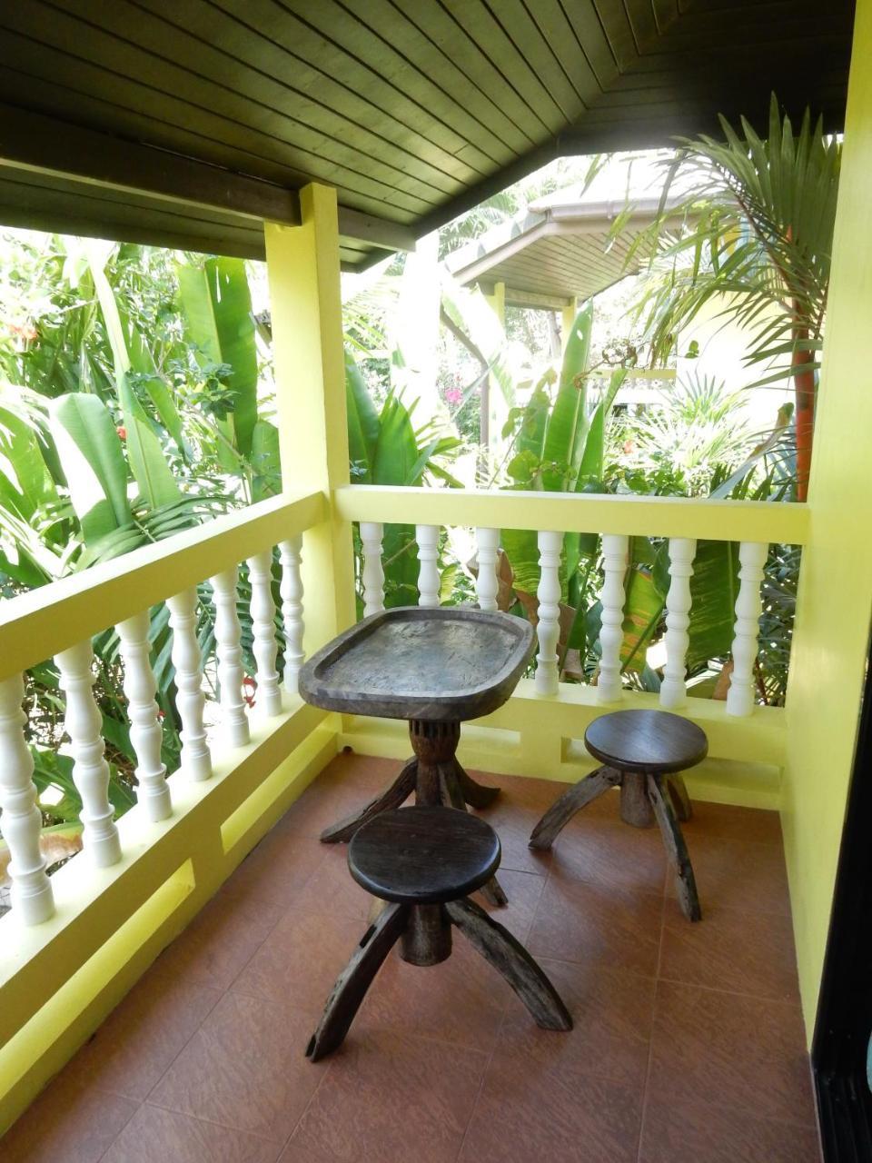 Chez Charly Bungalow Nai Yang Beach Esterno foto